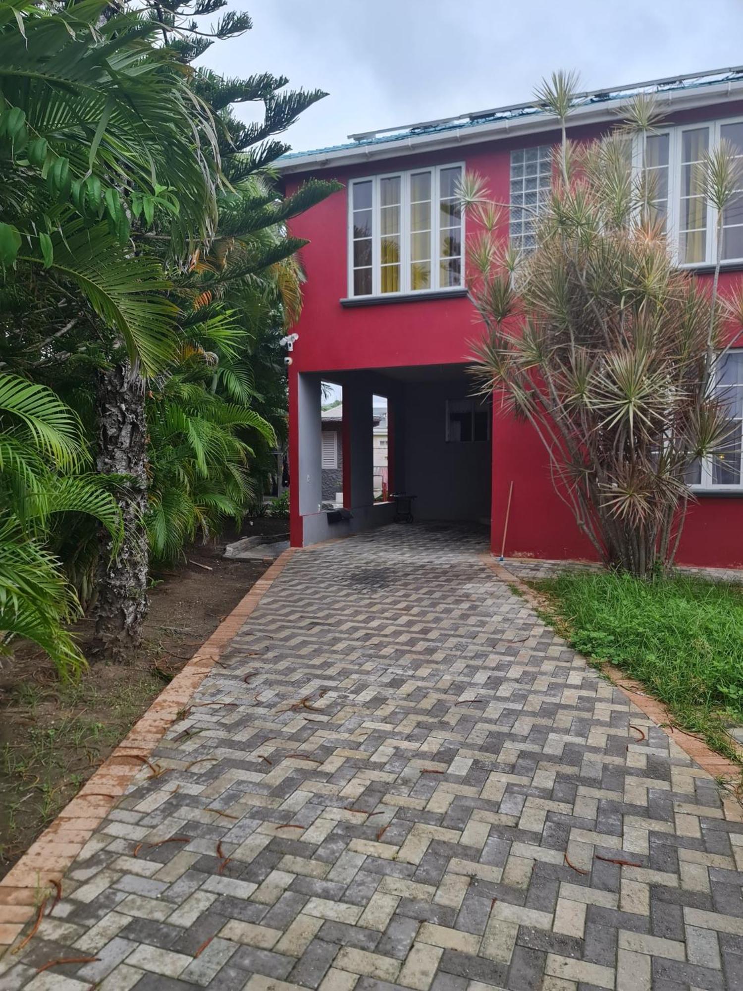 Green Door Oasis Hotel Christ Church Exterior photo